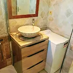 Charming 2-room With Balcony In The